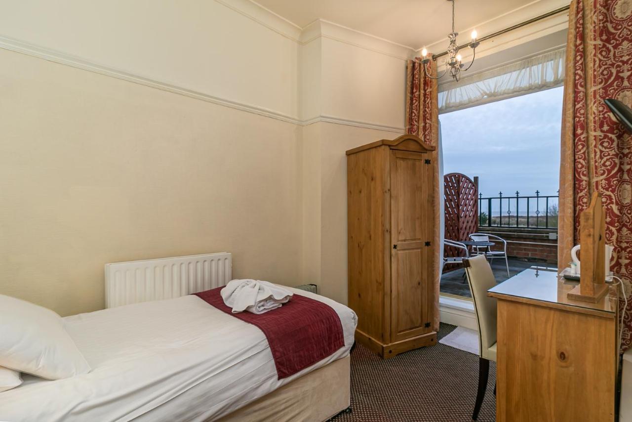 Skegness The Royal Hotel Екстериор снимка